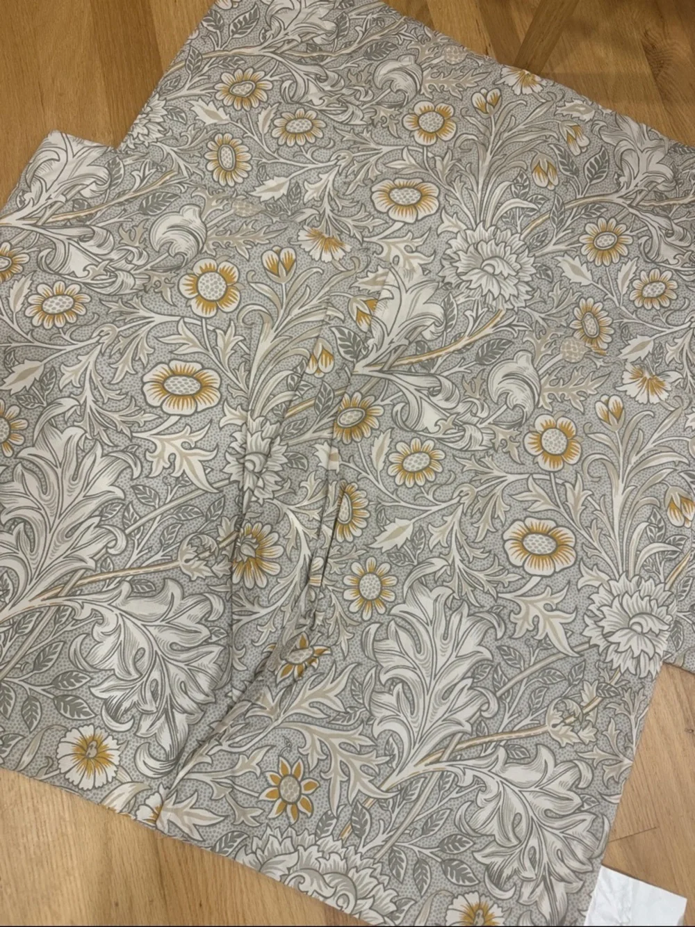 2 William Morris Double Bough Floral Quilted Pillow Shams  ( Standard size )